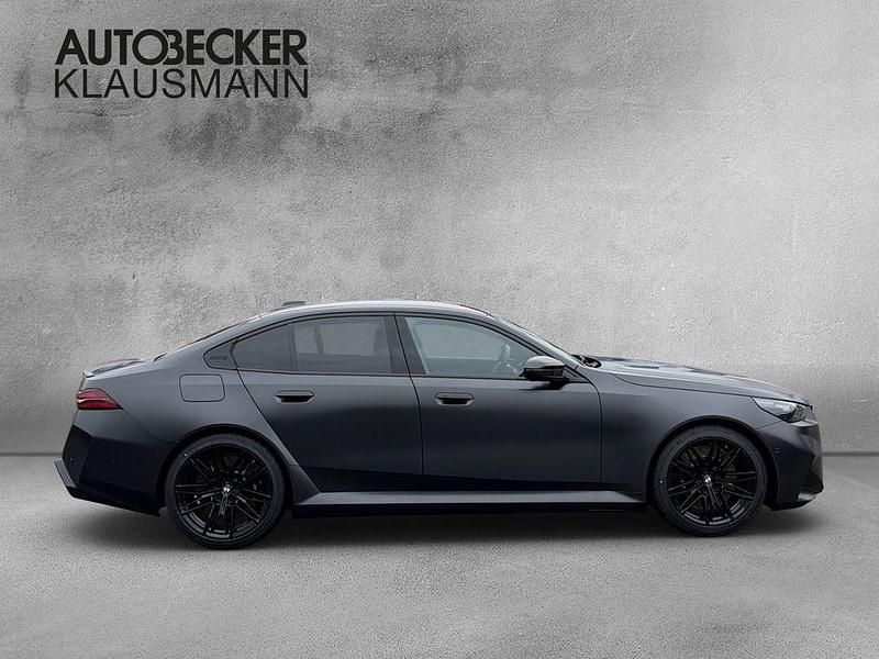 Neu BMW M5 Comfort Edition 727 PS (534 kW) 2026 Grau Limousine