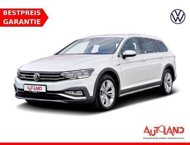 Weiß Gebraucht 2020 VW Passat Alltrack Kombi | 30.490 € (Guter Preis) - Bild 1/4