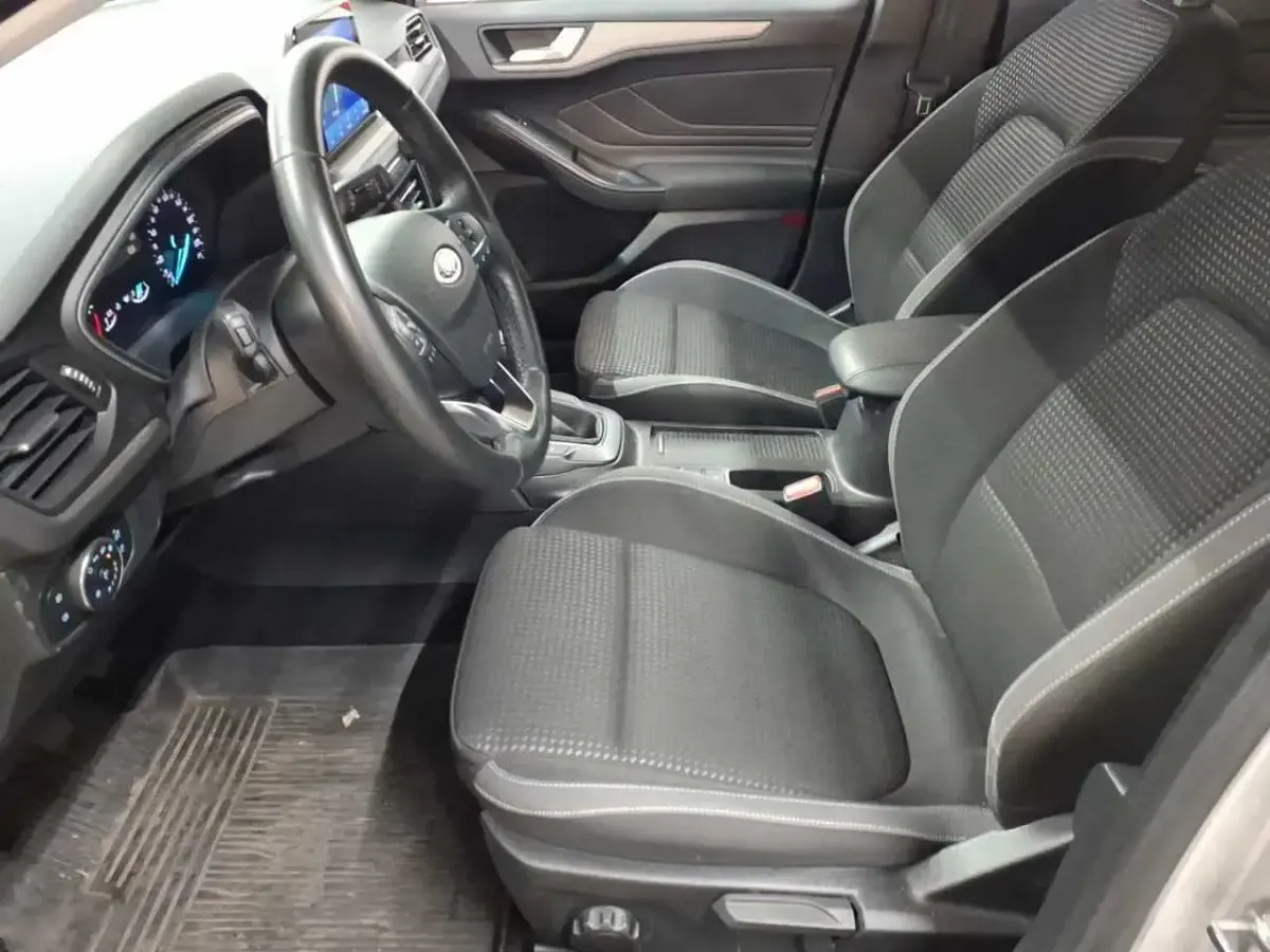 Gebraucht Ford Focus Style 120 PS (88 kW) 2022 Moondust silver metallic Kombi
