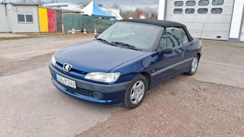 Gebraucht Peugeot 306 Cabriolet 88 PS (64 kW) 1998 Blau Cabrio