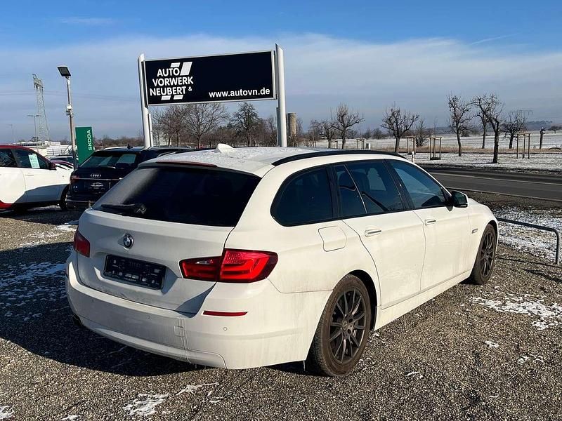 Gebraucht BMW 530 Sport Line 258 PS (189 kW) 2012 Weiß Kombi