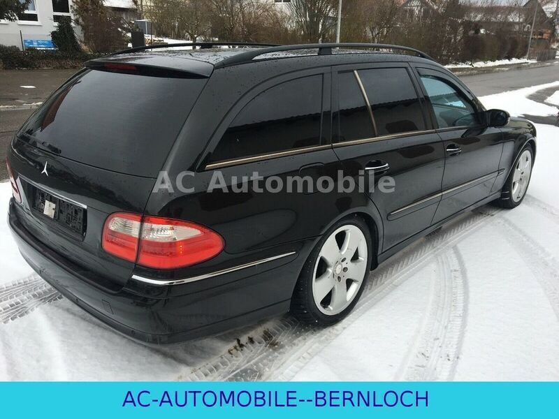 Gebraucht Mercedes E270 Avantgarde 177 PS (130 kW) 2003 Schwarz metallic Kombi
