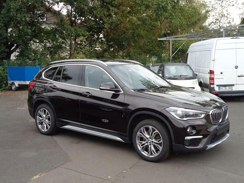 Braun Gebraucht 2019 BMW X1 xLine SUV | 20.900 € (Guter Preis) - Bild 1/4