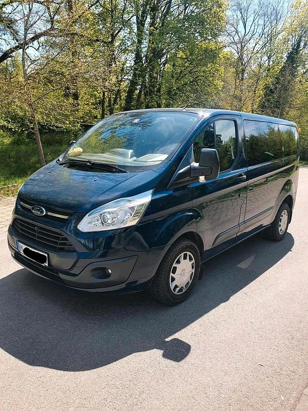 Second-hand Ford Transit Custom 125 CP (91 kW) 2017 Albastru Monovolum