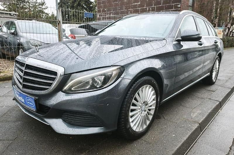 Gebraucht Mercedes C220 170 PS (125 kW) 2016 Grau Kombi