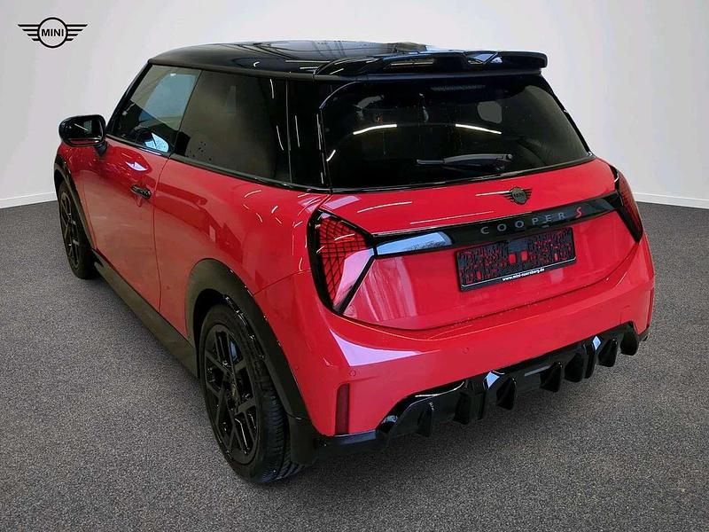 Gebraucht Mini John Cooper Works 204 PS (150 kW) 2025 Rot Kleinwagen