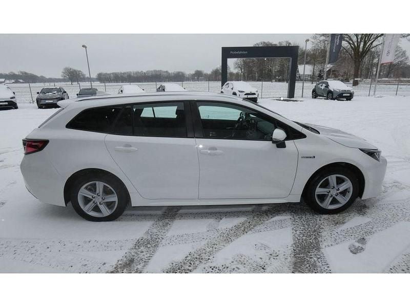 Gebraucht Toyota Corolla Comfort 122 PS (89 kW) 2022 Schneeweiß Kombi