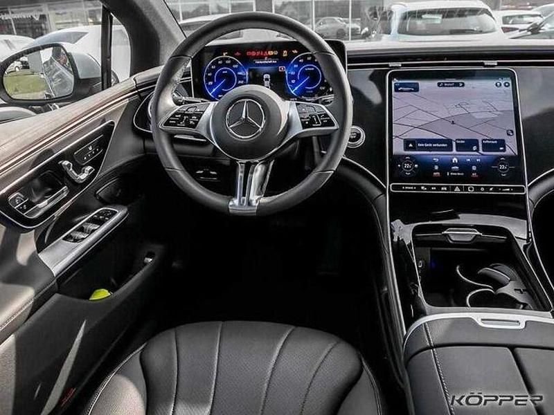 Gebraucht Mercedes 300 169 kW (231 PS) 2025 Silber Limousine