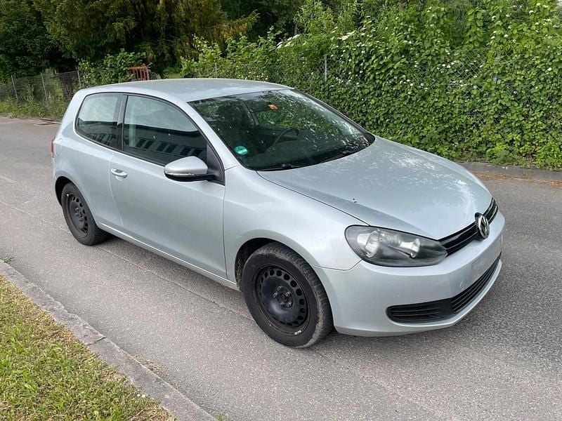 Gebraucht 2010 VW Golf VI Kleinwagen | 2.500 € (Guter Preis) - Bild 1/4
