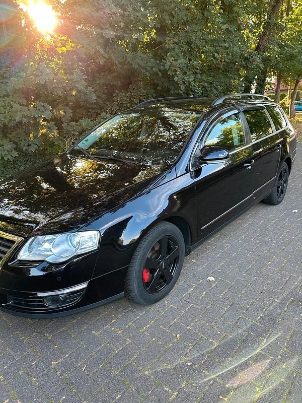 Schwarz Gebraucht 2008 VW Passat Kombi | 3.500 € (Fairer Preis) - Bild 1/4