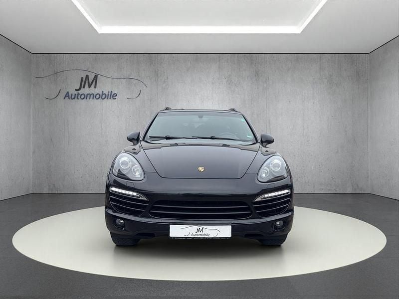 Gebraucht Porsche Cayenne 245 PS (180 kW) 2012 Tiefschwarzmetallic SUV