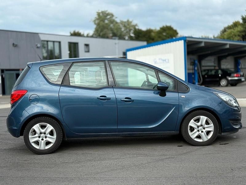 Gebraucht Opel Meriva Edition 120 PS (88 kW) 2014 Blau Van / Kleinbus