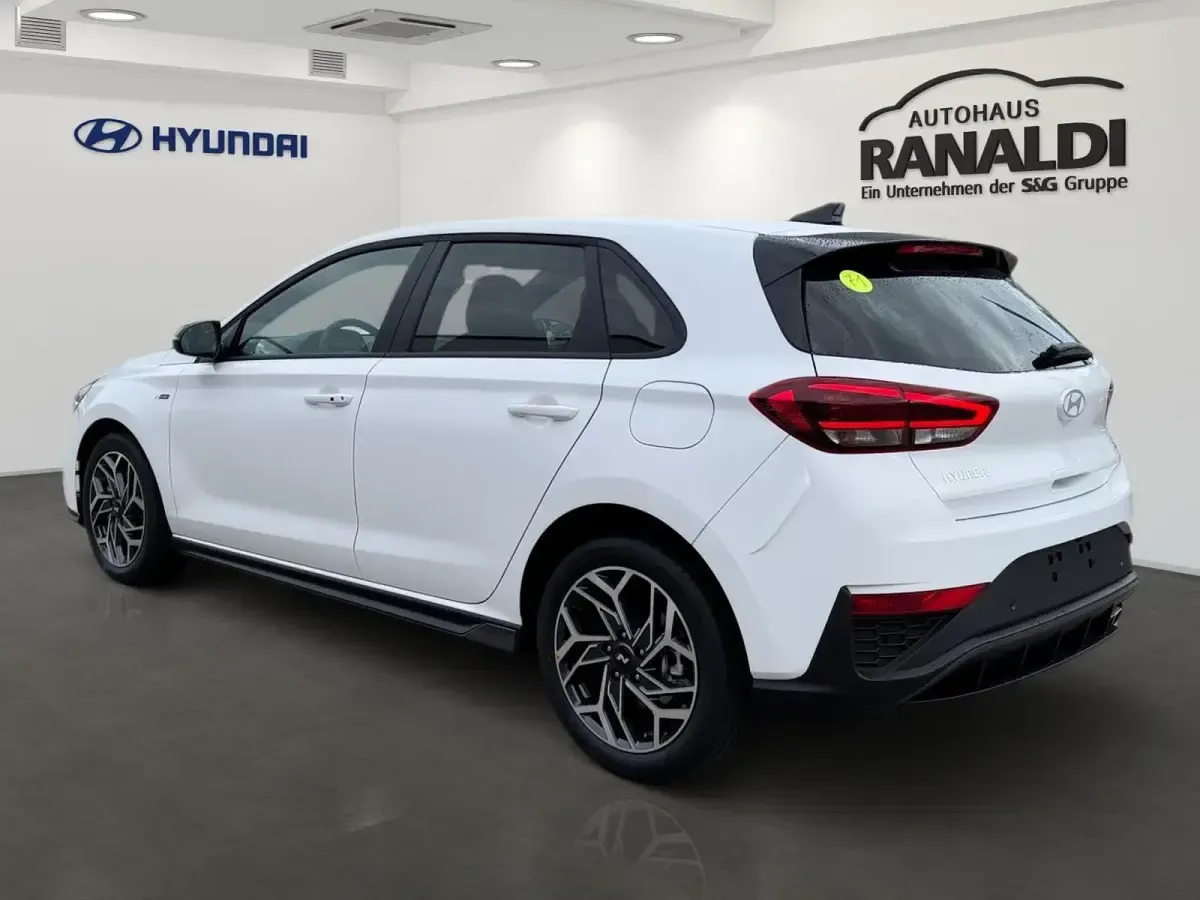 Neu Hyundai i30 N Line 150 PS (110 kW) 2026 Weiss Limousine