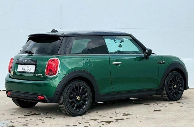 Gebraucht Mini Cooper SE 135 kW (184 PS) 2023 Grün Kleinwagen