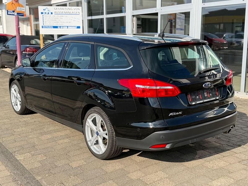 Gebraucht Ford Focus Cool & Connect 150 PS (110 kW) 2018 Schwarz Kombi