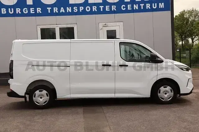 Gebraucht Ford Transit 136 PS (100 kW) 2024 Weiß Van / Kleinbus