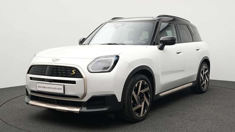 Weiß Gebraucht 2024 Mini Countryman Favoured SUV | 42.727 € (Guter Preis) - Bild 1/4