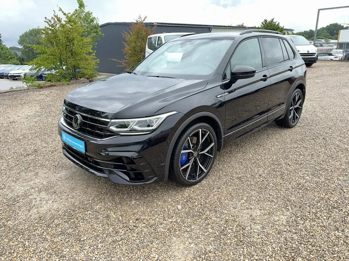 Gebraucht VW Tiguan R 320 PS (235 kW) 2026 Deep black / blau  flintgrau  titanschwarz SUV