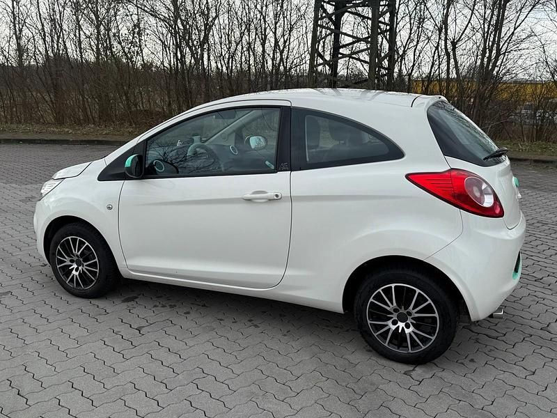 Gebraucht Ford Ka 66 PS (48 kW) 2010 Weiß Kleinwagen