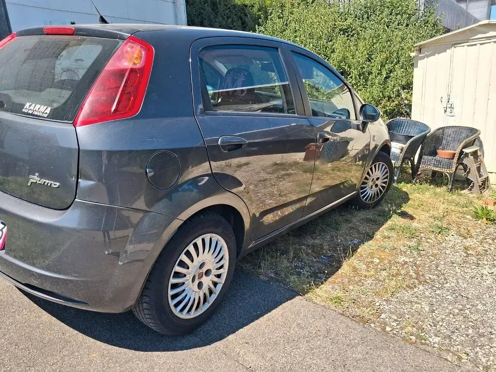 Gebraucht Fiat Grande Punto Dynamic 77 PS (56 kW) 2008 Grau Kleinwagen