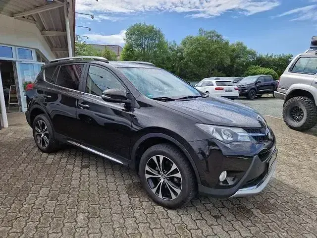 Gebraucht Toyota RAV4 Edition-S 150 PS (110 kW) 2015 Braun SUV