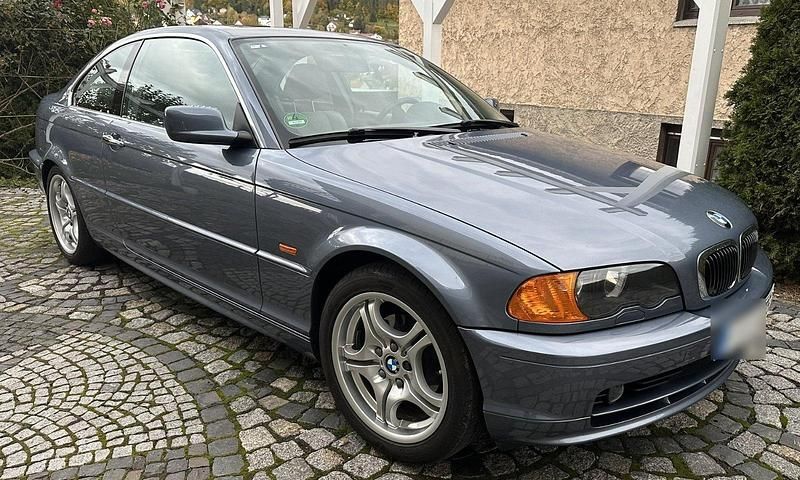 Usata BMW 323 170 CV (125 kW) 2000 Blu Coupé