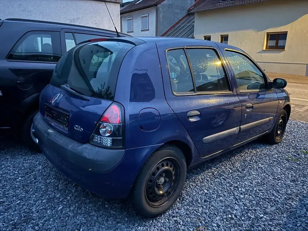 Gebraucht Renault Clio II Authentique 58 PS (42 kW) 2004 Blau Limousine