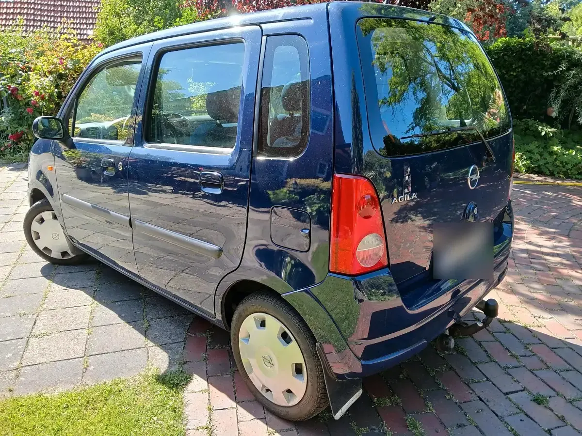 Gebraucht Opel Agila 54 PS (39 kW) 2003 Blau Van / Kleinbus