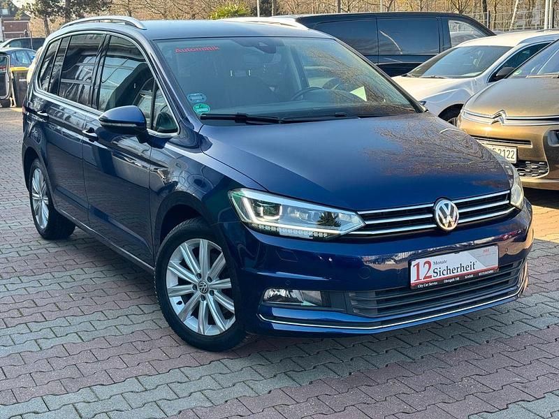 Gebraucht VW Touran Highline 190 PS (139 kW) 2016 Atlantic blue metallic Van / Kleinbus