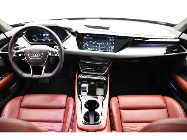 Gebraucht Audi e-tron GT quattro Sport 350 kW (476 PS) 2022 Mythosschwarz metallic Limousine