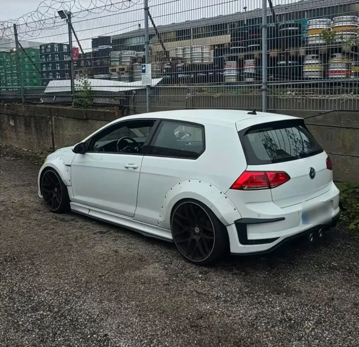 Gebraucht VW Golf VII GTI 220 PS (161 kW) 2015 Weiß Limousine