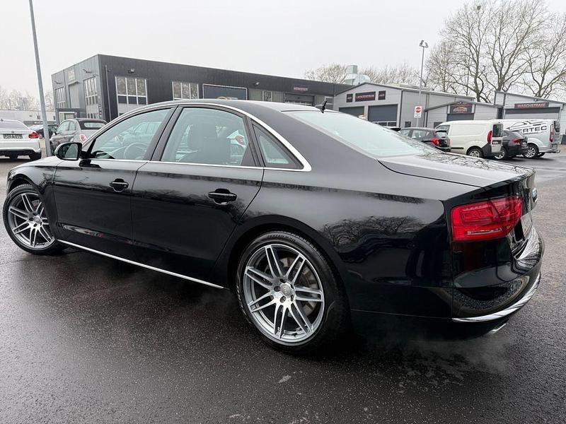 Gebraucht Audi A8 Ambiente 351 PS (258 kW) 2012 Schwarz Limousine