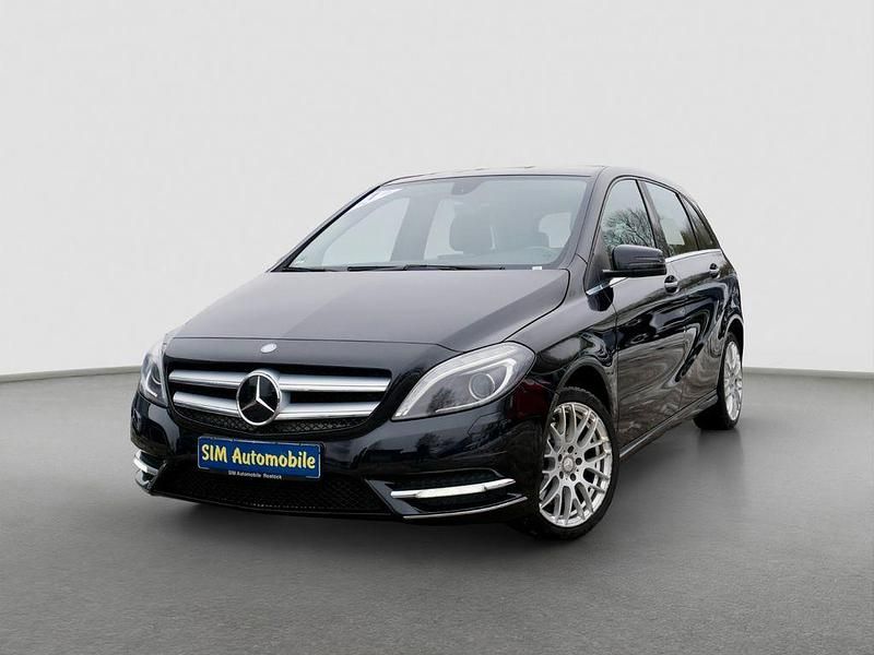 Gebraucht Mercedes B220 184 PS (135 kW) 2014 Schwarz Van / Kleinbus
