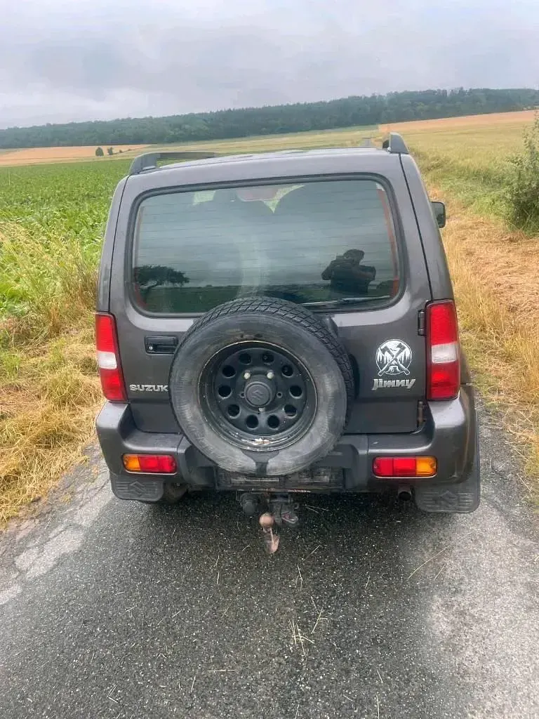 Gebraucht Suzuki Jimny 86 PS (63 kW) 2009 Grau SUV