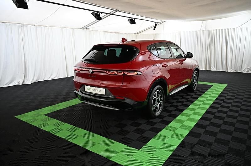 Gebraucht Alfa Romeo Tonale Ti 206 PS (151 kW) 2024 Rot SUV