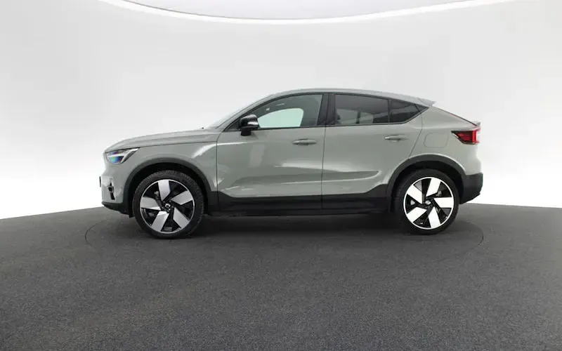 Gebraucht Volvo EX40 Plus 300 kW (408 PS) 2023 Grün SUV