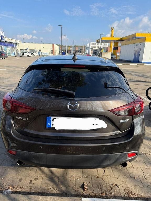 Gebraucht Mazda 3 Center-Line 120 PS (88 kW) 2016 Andere farben Limousine