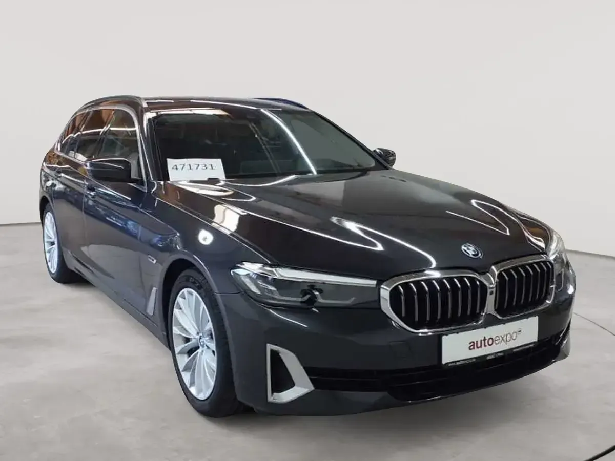 Gebraucht BMW 530e Luxury Line 184 PS (135 kW) 2022 Kombi