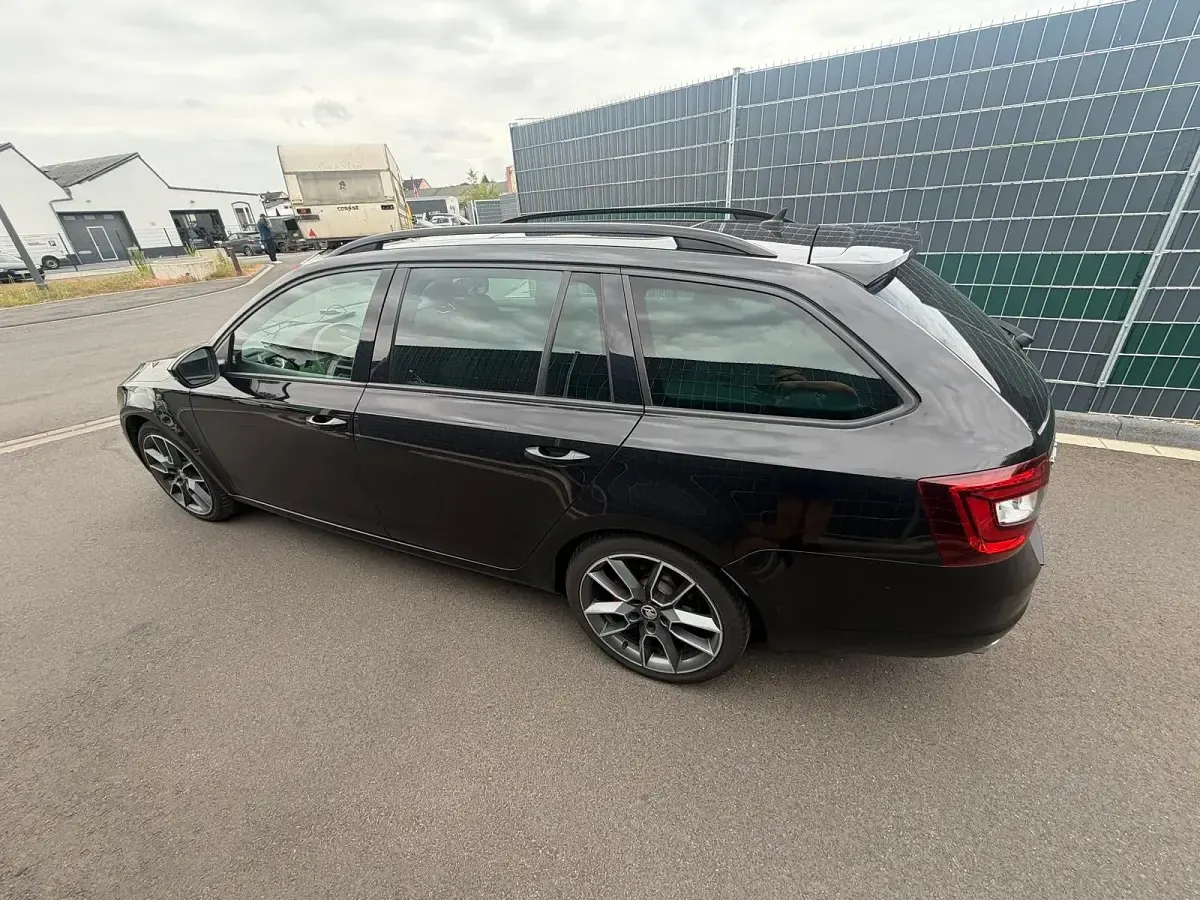 Gebraucht Skoda Octavia vRS 184 PS (135 kW) 2020 Schwarz Kombi