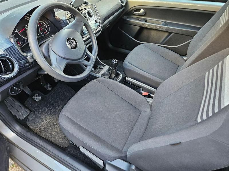 Second-hand VW up! move up! 60 CP (44 kW) 2019 Argintiu Hatchback