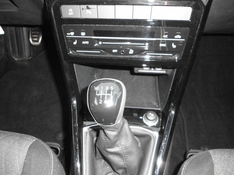 Gebraucht VW T-Cross Move 110 PS (80 kW) 2023 Grau SUV