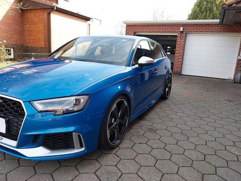 Gebraucht Audi RS3 Sport 400 PS (294 kW) 2018 Blau Limousine