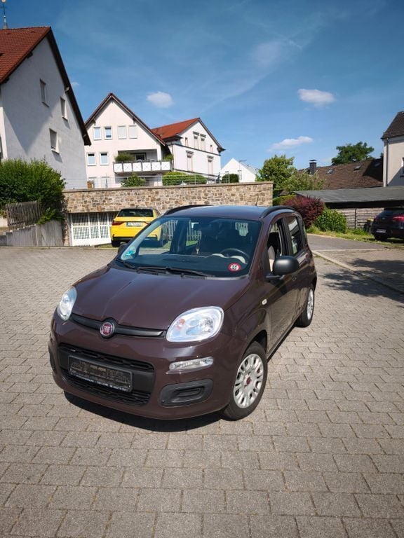 Braun Gebraucht 2013 Fiat Panda Kleinwagen | 4.100 € (Fairer Preis) - Bild 1/4