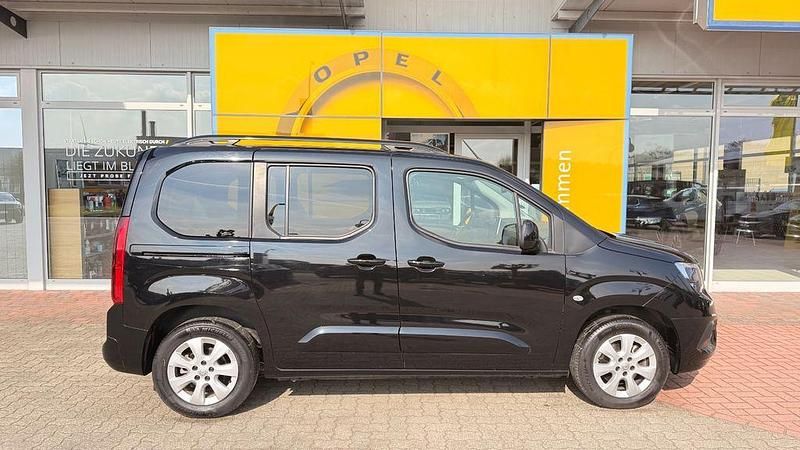 Gebraucht Opel Combo Life Ultimate 131 PS (96 kW) 2022 Schwarz Van / Kleinbus
