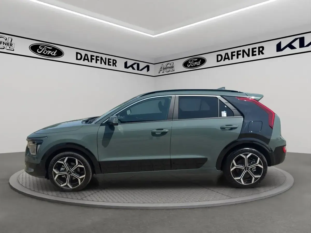 Neu Kia Niro Spirit 128 PS (94 kW) 2026 Grün SUV