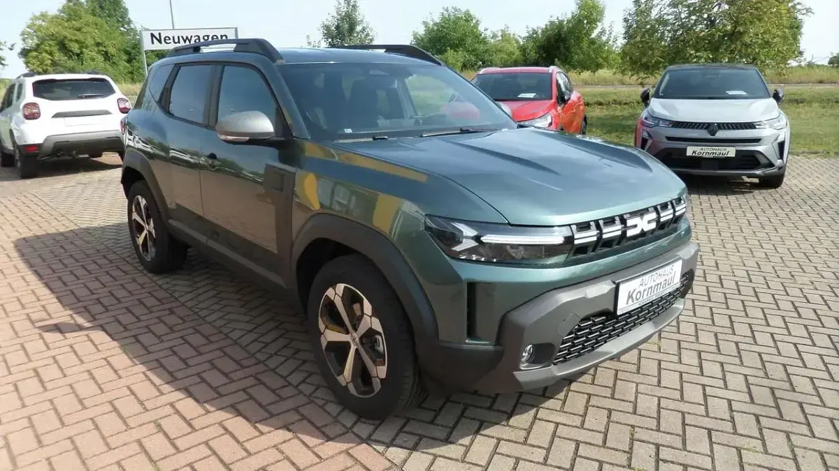 Gebraucht Dacia Duster Journey 141 PS (103 kW) 2025 Zedergrün SUV