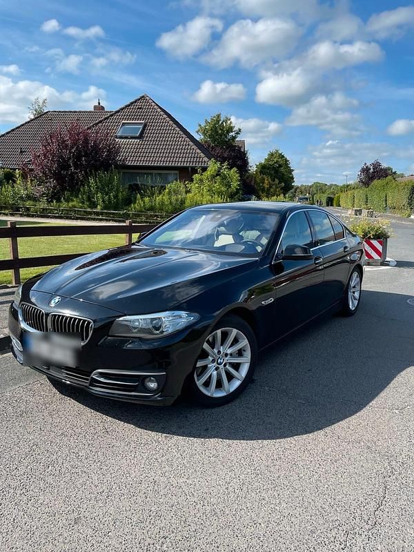 Schwarz Gebraucht 2014 BMW 525 Luxury Line Limousine | 12.000 € (Fairer Preis) - Bild 1/4