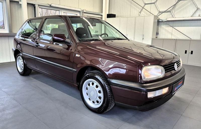 Gebraucht VW Golf III S 75 PS (55 kW) 1994 Violet Limousine