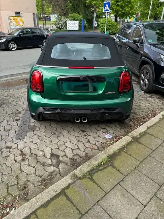 Gebraucht Mini John Cooper Works 231 PS (169 kW) 2023 Grün Kleinwagen