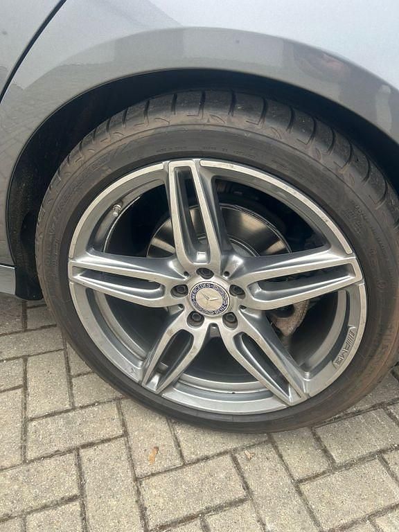 Gebraucht Mercedes E250 211 PS (155 kW) 2017 Grau Limousine